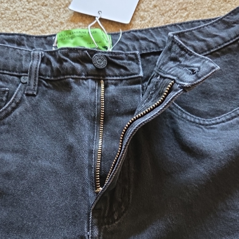 SANDRINE ROSE FREE PEOPLE Black Denim Jean Shorts Distressed Fray Hem Sz 29 NWT - Picture 7 of 16